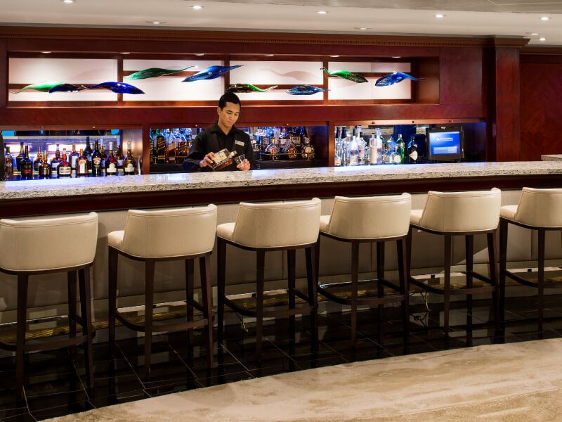 Living Room Bar du bateau de croisière Azamara Journey