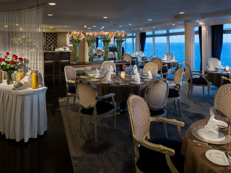 Restaurant AQUALINA du bateau de croisière Azamara Journey
