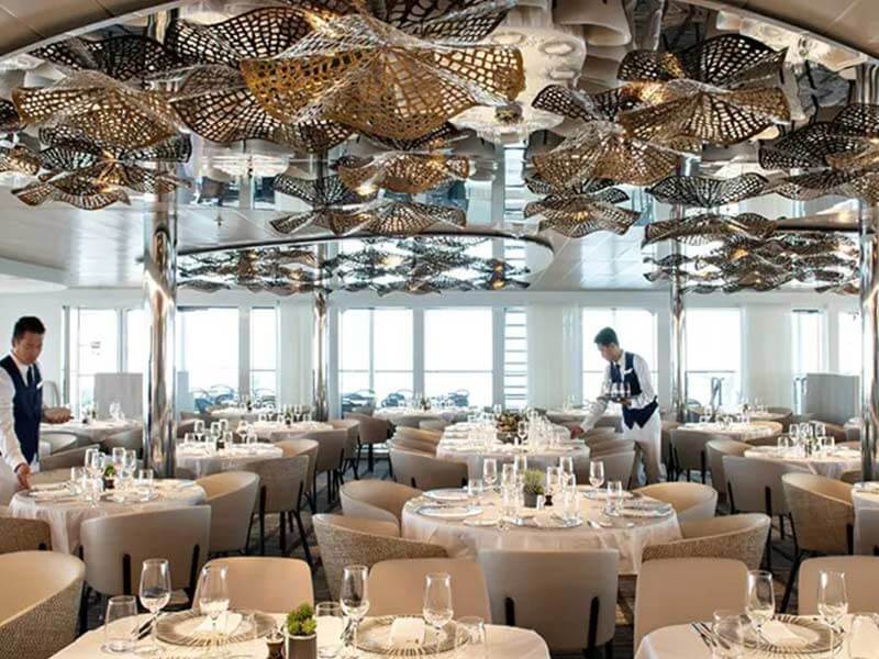 Restaurant du navire Le Bougainville